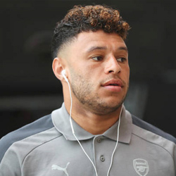 Arsenal rozpoczął rozmowy z Oxem