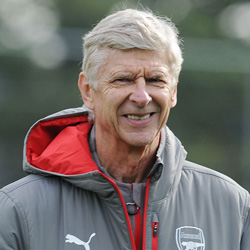 Arsene wzmacnia sztab szkoleniowy