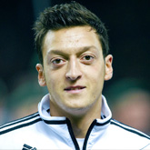 Özil na temat nowego kontraktu